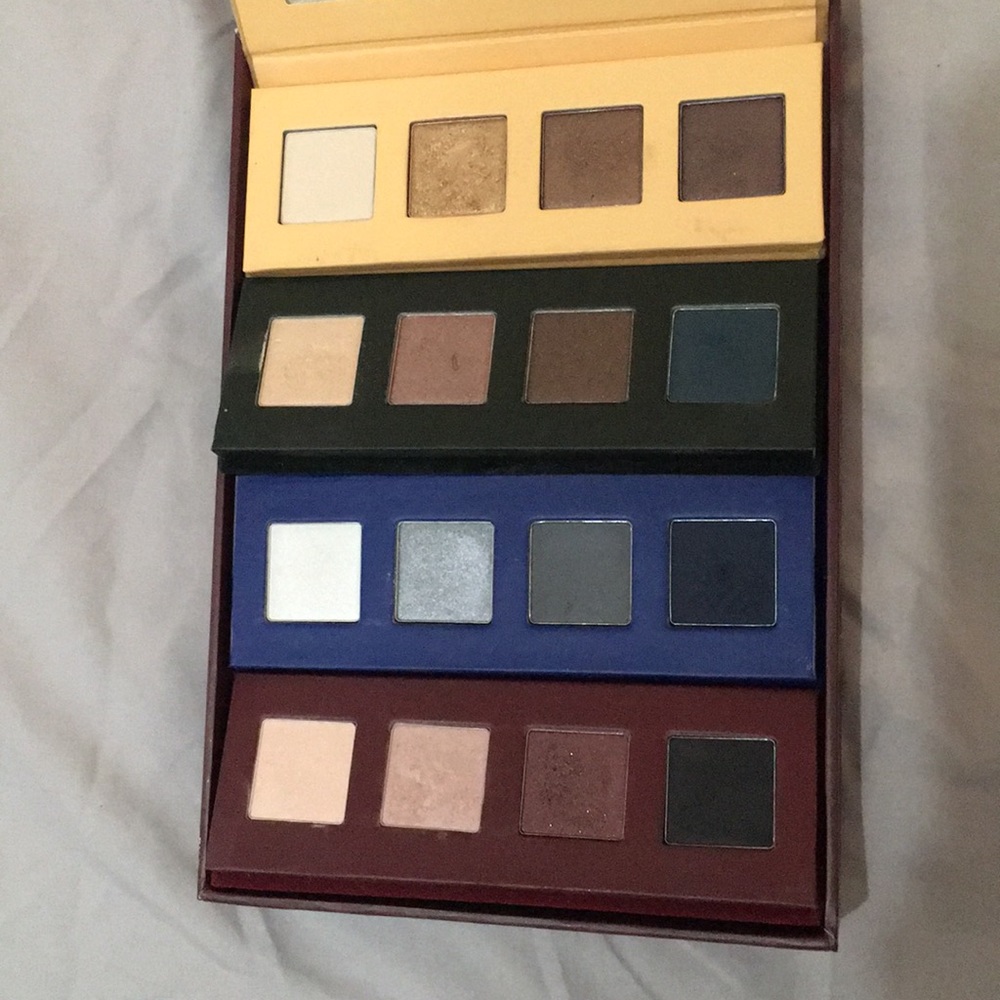 LORAC THE ROYAL EYE SHADOW COLLECTION. - Picture 3 of 5